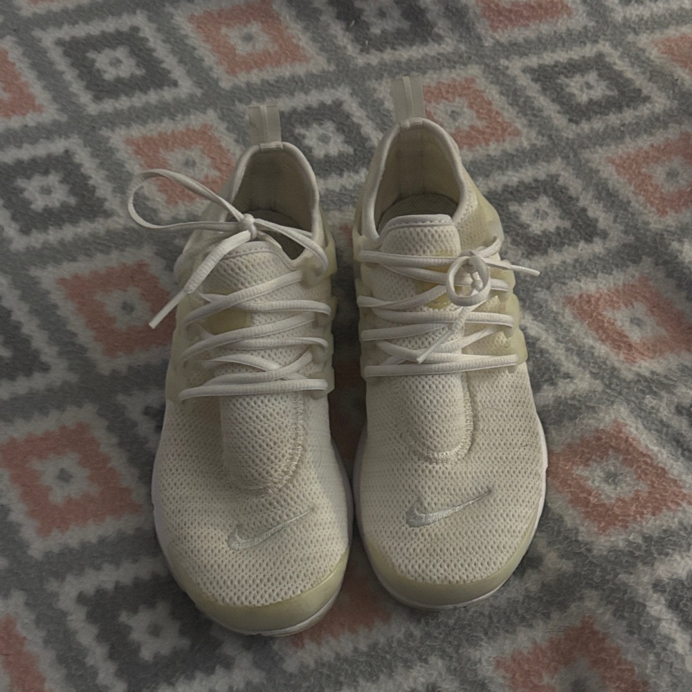 Nike Off-White Presto.  FIRM